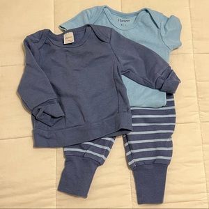 3 piece Hanes baby jogger outfit (0-6m)